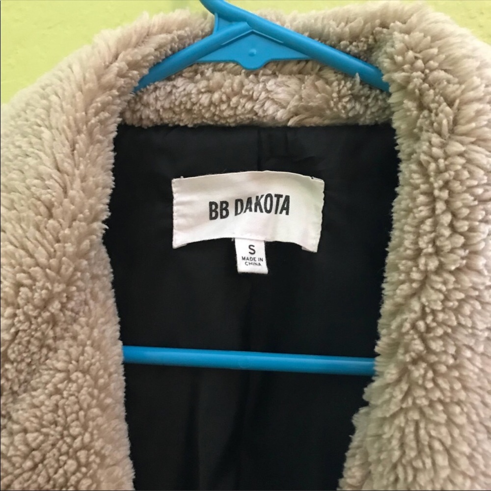 Black Jacket - Picture 2 of 3